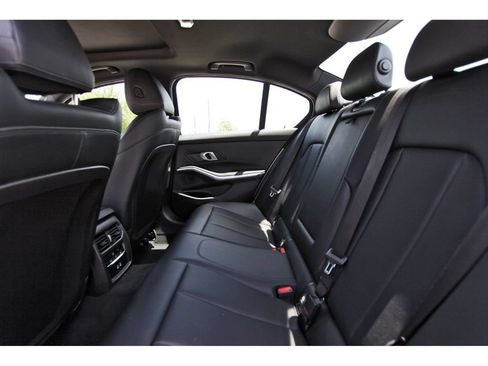 Used 2025 BMW 330i Sedan RWD image 30