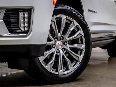 Used 2021 GMC Yukon XL Denali w/ Denali Ultimate Package image 22