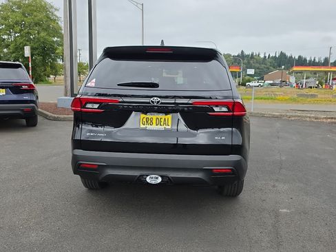 New 2026 Toyota Grand Highlander AWD Hybrid image 8