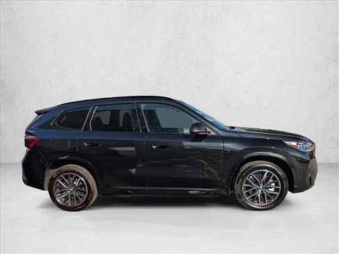 Used 2025 BMW X1 xDrive28i image 3