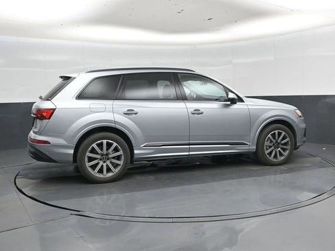 Used 2023 Audi Q7 2.0T Premium Plus w/ Premium Plus Package AWD/4WD image 3
