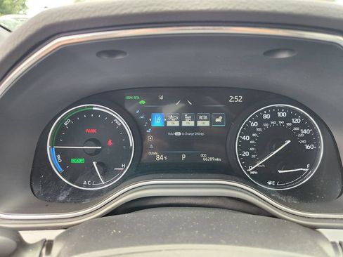 Used 2020 Toyota Avalon XLE w/ Moonroof Package FWD image 18