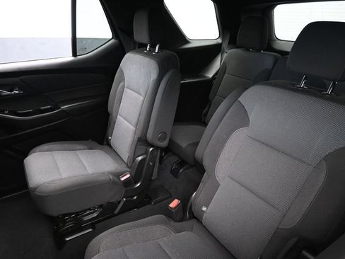 Used 2023 Chevrolet Traverse LT FWD image 36