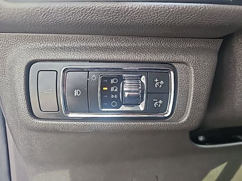 Used 2020 Lincoln Corsair Reserve w/ Elements Package image 22