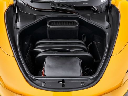 Used 2024 McLaren 750S image 20