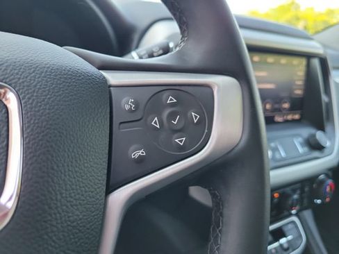 Used 2023 GMC Acadia SLT w/ Elevation Edition FWD image 21