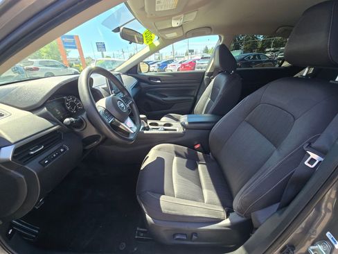 Used 2020 Nissan Altima 2.5 S FWD image 21