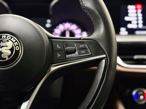 Used 2018 Alfa Romeo Stelvio Ti image 20