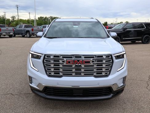 New 2026 GMC Acadia Denali w/ Super Cruise Package FWD image 37
