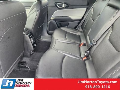Used 2025 Jeep Compass Limited AWD/4WD image 30
