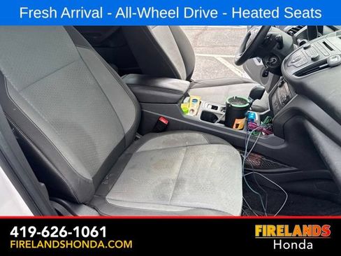 Used 2017 Ford Escape SE w/ SE Cold Weather Package AWD/4WD image 22