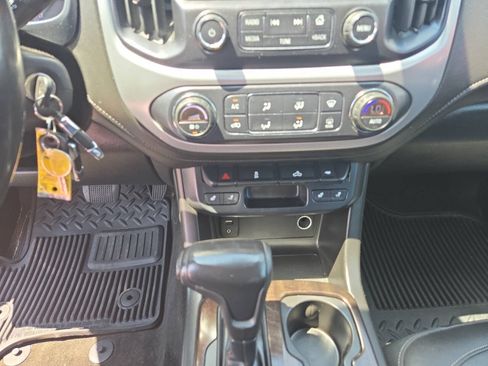 Used 2018 GMC Canyon SLT w/ Trailering Package AWD/4WD image 19