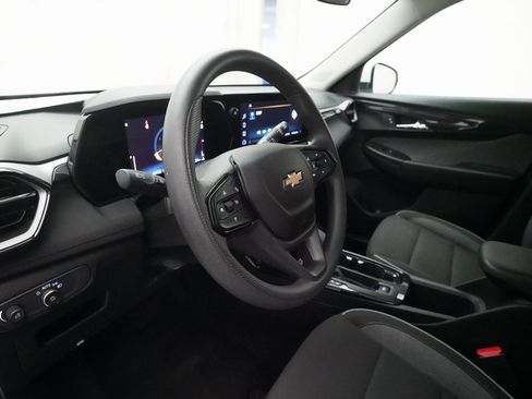 Used 2025 Chevrolet TrailBlazer LT image 8
