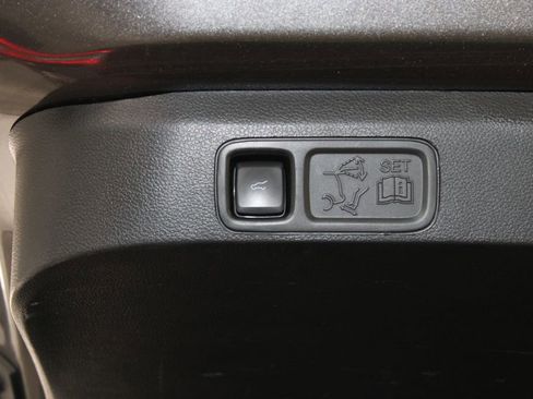 Used 2021 Ford Expedition Platinum image 18