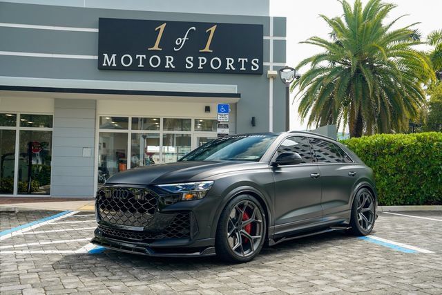 Used 2026 Audi RS Q8 performance AWD/4WD image 1