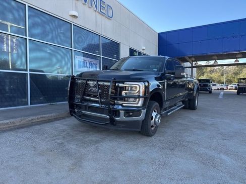 Used 2024 Ford F350 Lariat w/ FX4 Off-Road Package image 4