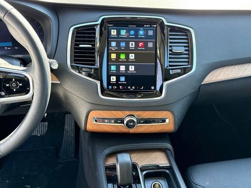 Certified 2024 Volvo XC90 B6 Plus w/ Protection Package Premier image 20