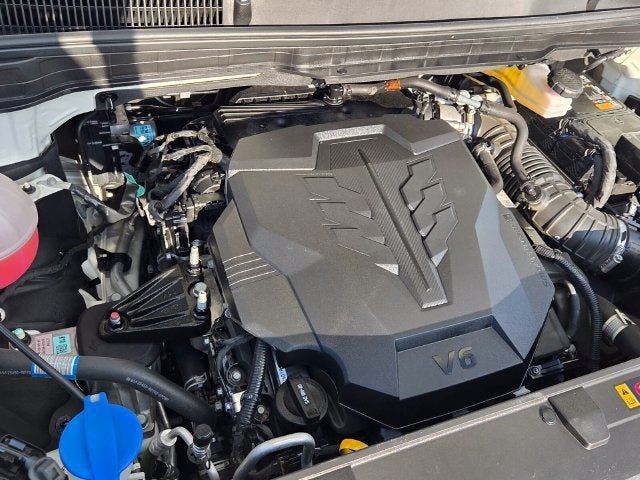 Used 2024 Kia Carnival EX FWD image 22