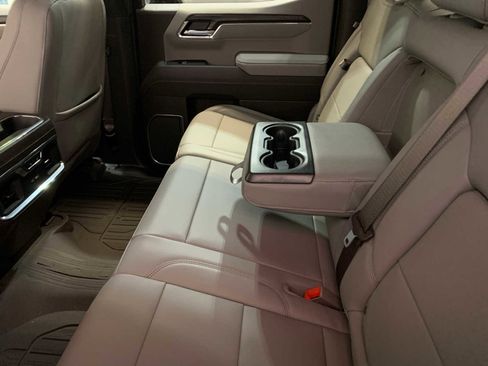 Used 2025 GMC Sierra 1500 SLT w/ SLT Premium Plus Package image 5