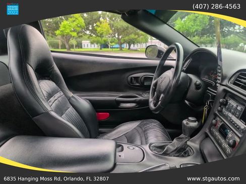 Used 2004 Chevrolet Corvette Coupe RWD image 20