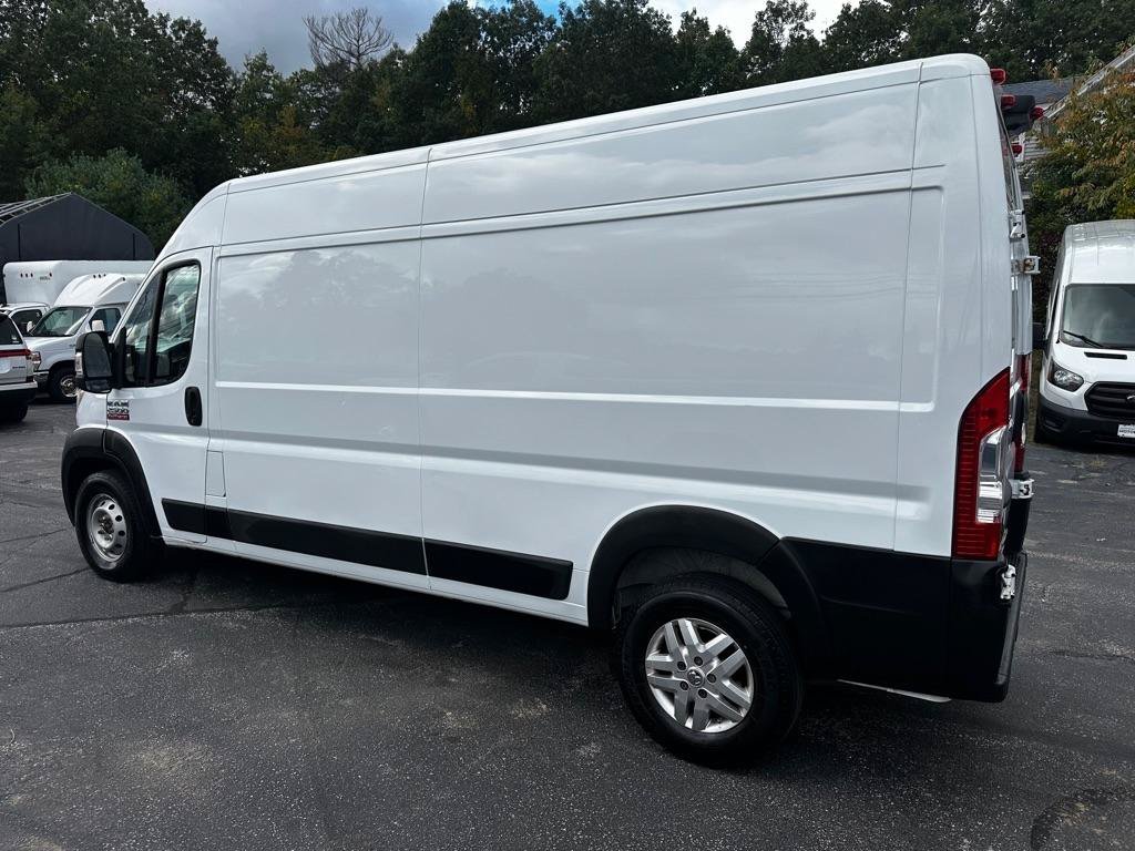 Used 2019 RAM ProMaster 2500 w/ Premium Appearance Group FWD image 4