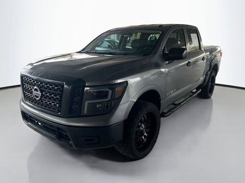 Used 2019 Nissan Titan S w/ S Utility Package image 3