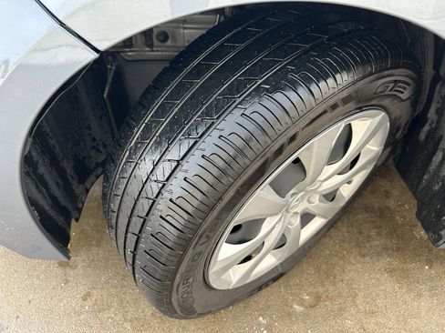 Certified 2023 Toyota Corolla LE image 10