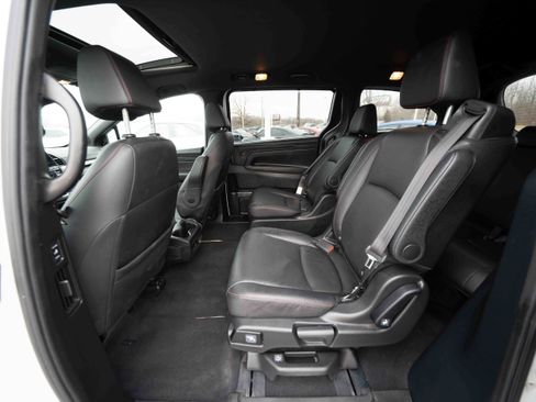 Used 2023 Honda Odyssey Sport image 23