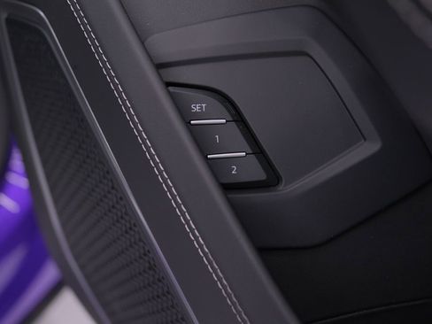 Used 2022 Lamborghini Urus AWD/4WD image 55