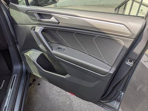 Used 2023 Volkswagen Tiguan SE R-Line AWD/4WD image 19