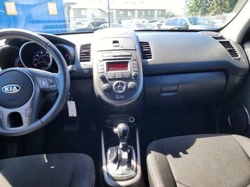 Used 2012 Kia Soul + FWD image 24