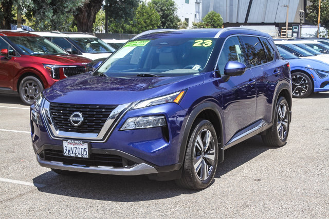 Used 2023 Nissan Rogue SL w/ SL Premium Package FWD image 4