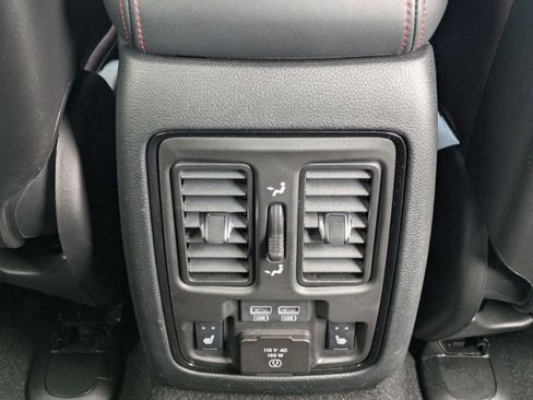 Used 2024 Dodge Durango R/T RWD image 18