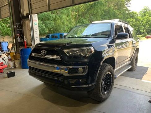 Used 2016 Toyota 4Runner Limited AWD/4WD image 4