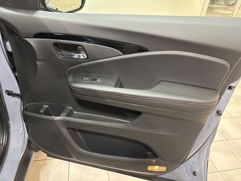 New 2026 Honda Ridgeline Black Edition image 19