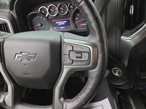 Used 2021 Chevrolet Silverado 1500 LT Trail Boss w/ Convenience Package II AWD/4WD image 17