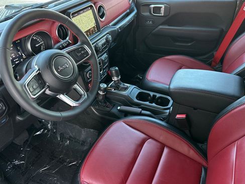 Used 2023 Jeep Wrangler Unlimited Rubicon 4xe image 9