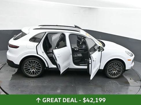 Used 2022 Porsche Cayenne image 68