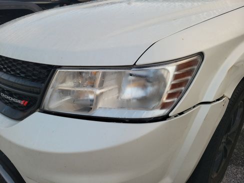 Used 2016 Dodge Journey SXT w/ Comfort/Convenience Group image 4