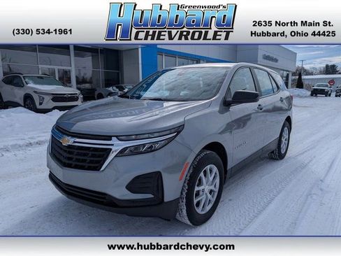 Used 2024 Chevrolet Equinox LS image 1