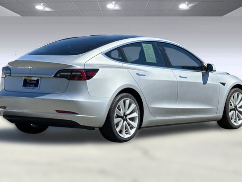 Used 2018 Tesla Model 3 Long Range image 7
