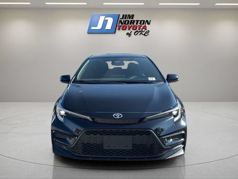 Used 2024 Toyota Corolla SE FWD image 2