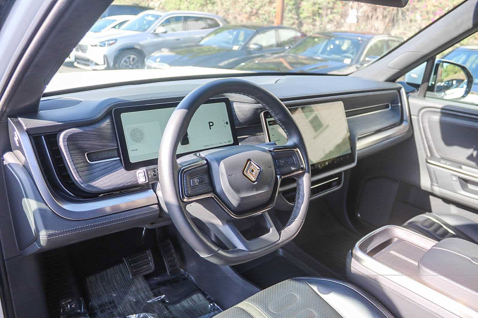 Used 2025 Rivian R1S Adventure Dual AWD/4WD image 17