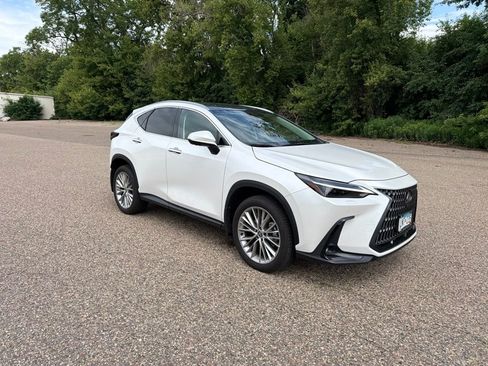 Certified 2024 Lexus NX 350 AWD w/ Vision Package image 19