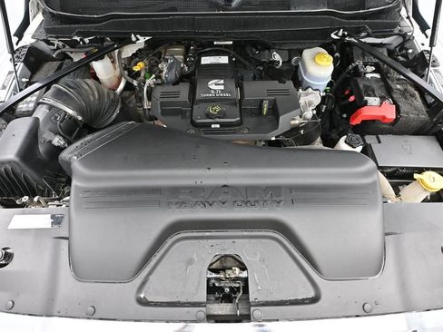 Used 2022 RAM 2500 Laramie AWD/4WD image 40