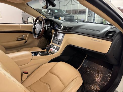 Used 2012 Maserati GranTurismo S image 29