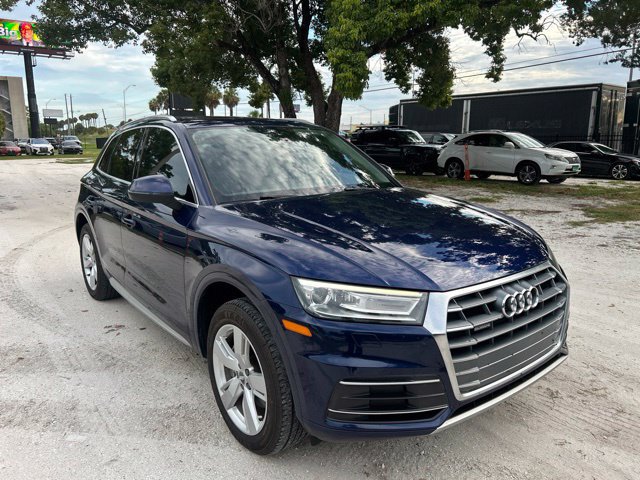 Used 2019 Audi Q5 2.0T Premium w/ Convenience Package AWD/4WD image 1