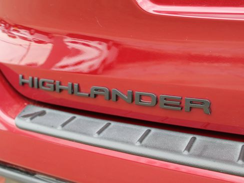 Used 2023 Toyota Highlander XSE FWD image 50