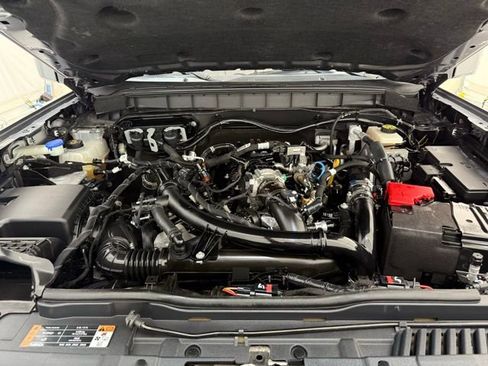 Used 2022 Ford Bronco Outer Banks image 9