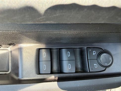 Used 2025 Chevrolet Colorado W/T w/ WT Custom Package AWD/4WD image 11